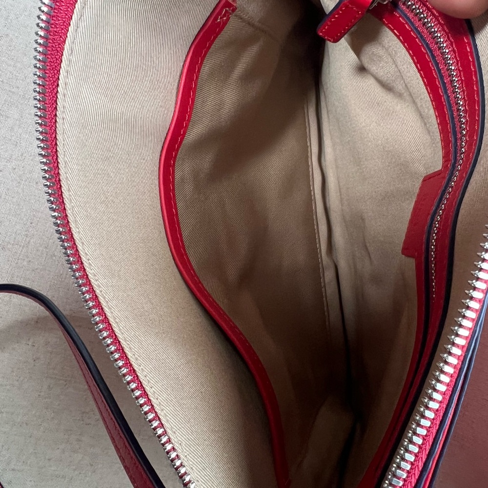 Mcm crossbody bag!! - Picture 4 of 4